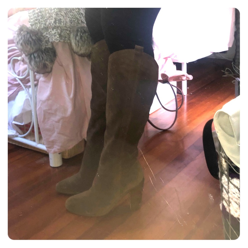 Kenneth Cole High Heel Boots in Tan